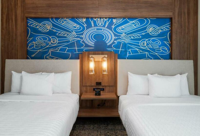 اتاق استاندارد برای معلولان, La Quinta Inn & Suites By Wyndham Nashville Downtown Stadium