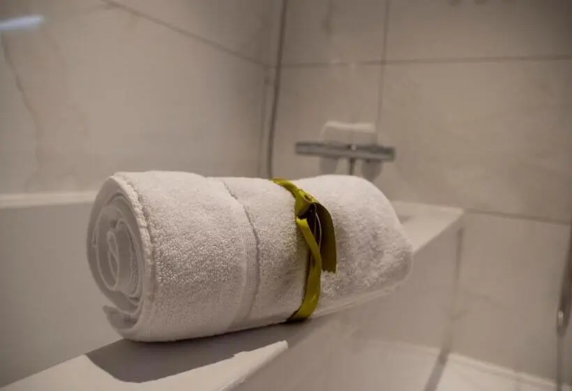 اتاق خانوادگی, Palacio La Marquesa 4 Estrellas Sup