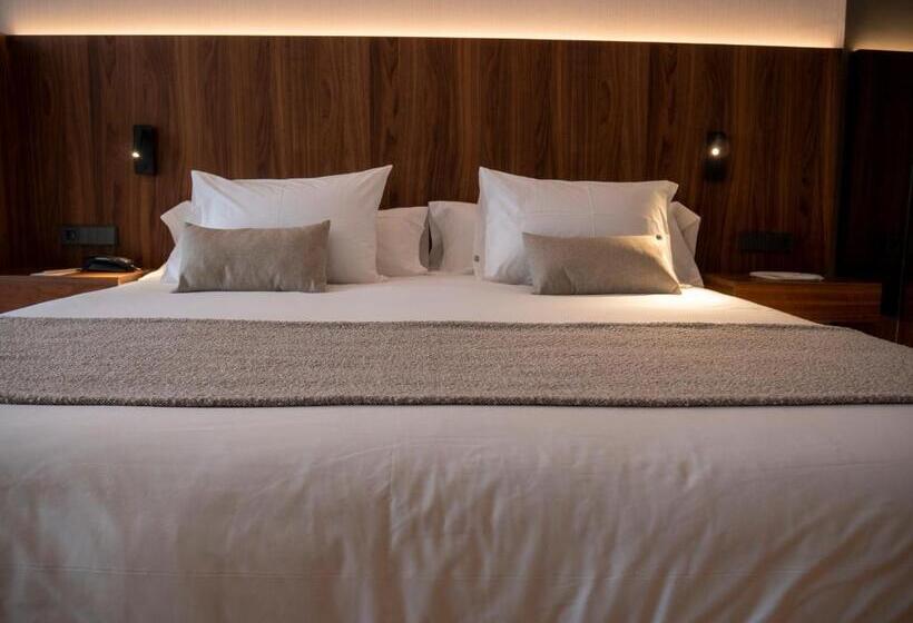 اتاق خانوادگی, Palacio La Marquesa 4 Estrellas Sup