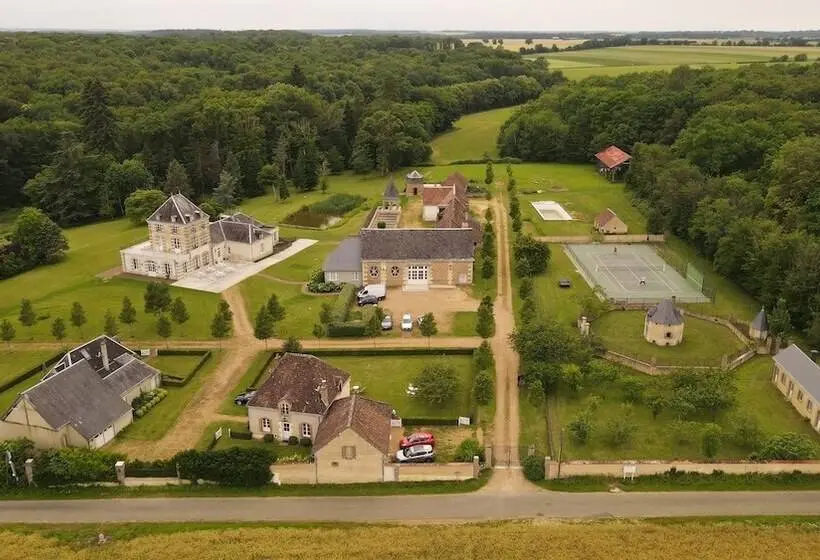 クラシックルーム, Domaine De La Vaudourière