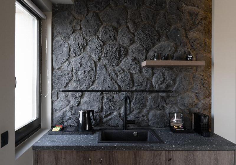 Suite Superior, Apikia Santorini Adults Only