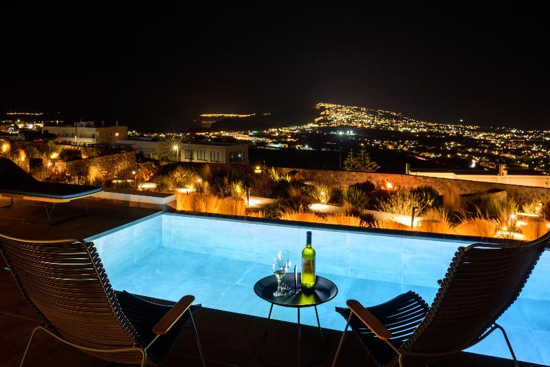 Suite Ejecutiva 2 Dormitorios, Apikia Santorini Adults Only