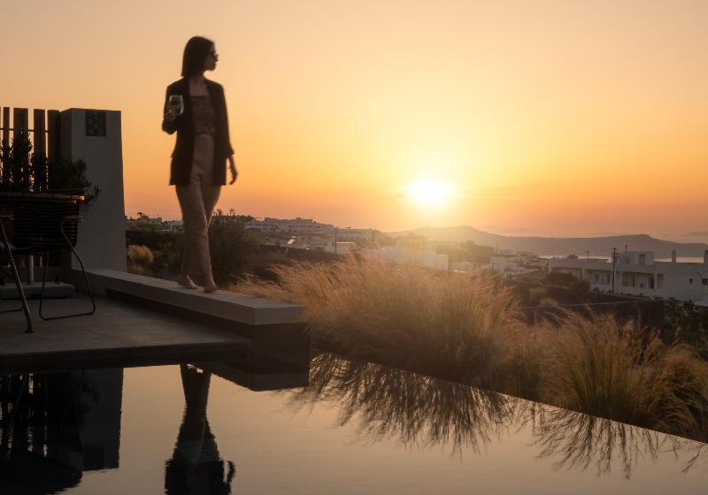 Suite Exécutive 2 Chambres, Apikia Santorini   Adults Only