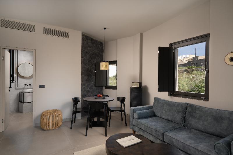 Suite Superior, Apikia Santorini Adults Only