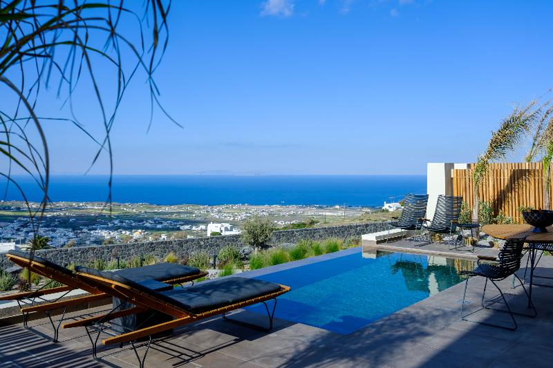 Suite Exécutive 2 Chambres, Apikia Santorini   Adults Only