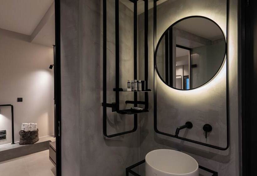 Suite Vista Mar, Apikia Santorini   Adults Only