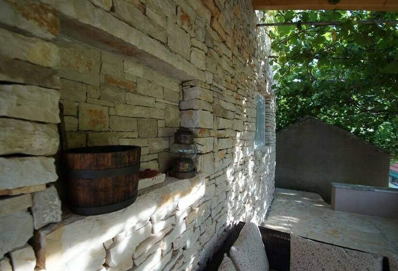 침실 2개 주택, Stone House Mia   Prihonja