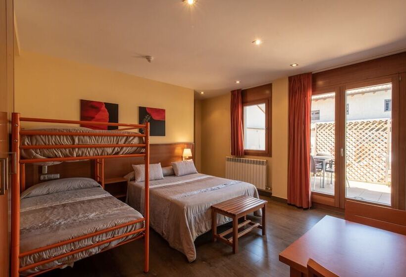 Семейный Номер, Aparthotel Cal Marçal