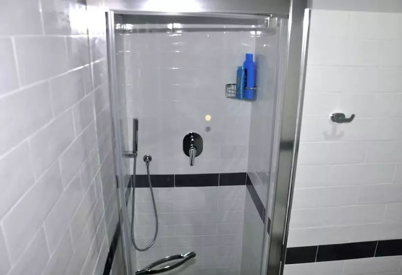 اتاق استاندارد سه نفره, Firenze32