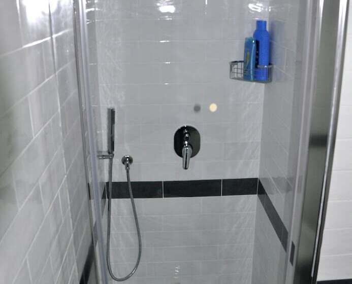 اتاق استاندارد سه نفره, Firenze32