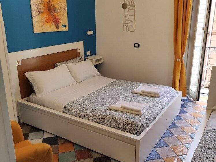 اتاق استاندارد سه نفره, Firenze32