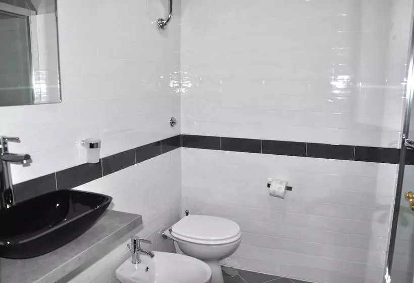 اتاق استاندارد چهار تخته, Firenze32