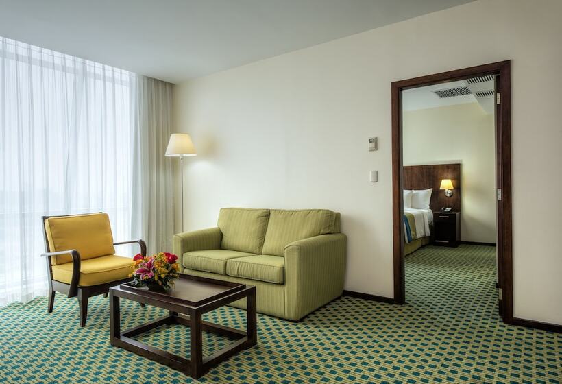 جناح مطل على المدينة, Courtyard By Marriott Guayaquil