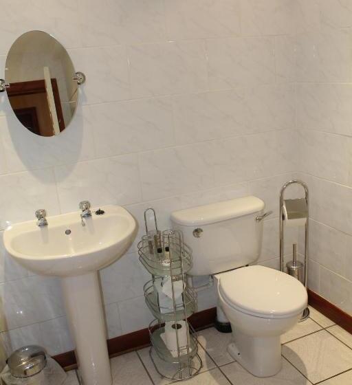 Quarto Triplo Estandar, The George & Dragon