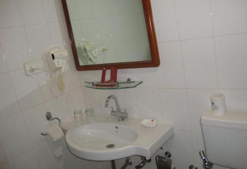 Номер Deluxe, Lords Eco Inn  Dahej