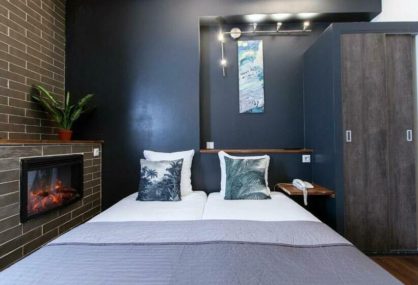 اتاق استاندارد سه نفره, Quentin Amsterdam