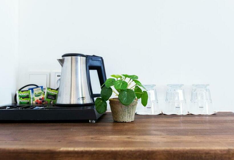 اتاق استاندارد سه نفره, Quentin Amsterdam