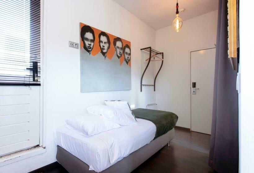 سوییت لوکس, Quentin Amsterdam