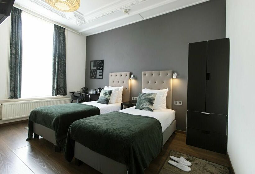 اتاق استاندارد با چشم‌انداز, Quentin Amsterdam