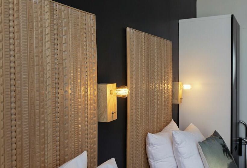 اتاق استاندارد با چشم‌انداز, Quentin Amsterdam