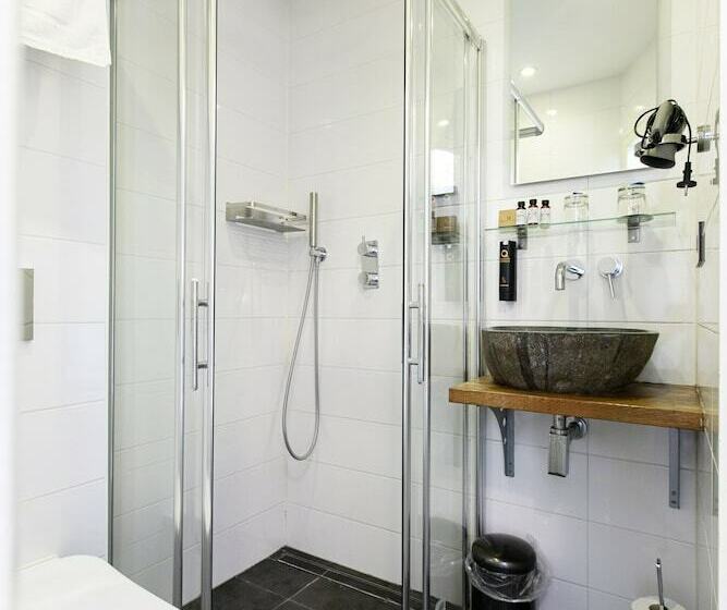 اتاق استاندارد با چشم‌انداز, Quentin Amsterdam