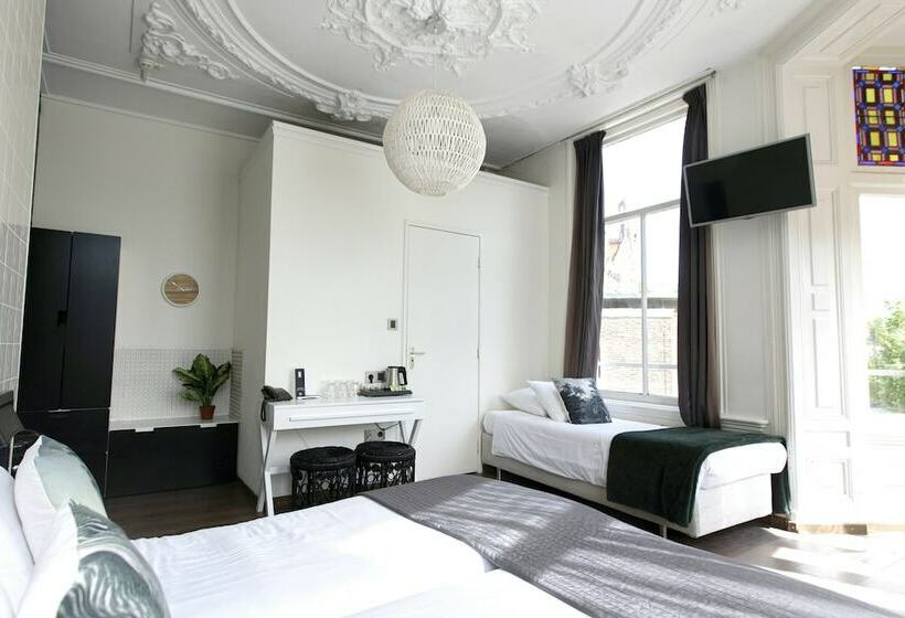 اتاق استاندارد سه تخته با چشم‌انداز, Quentin Amsterdam