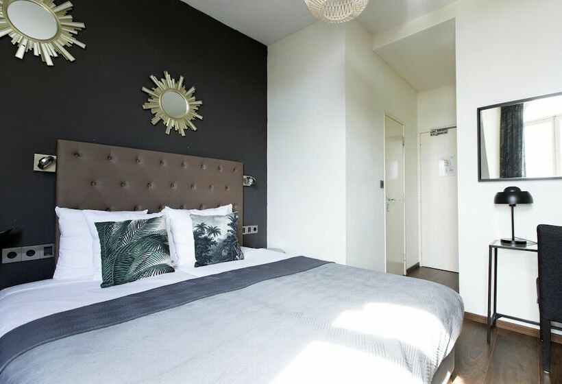 اتاق استاندارد سه تخته با چشم‌انداز, Quentin Amsterdam