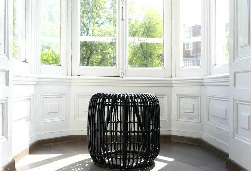 اتاق استاندارد سه تخته با چشم‌انداز, Quentin Amsterdam