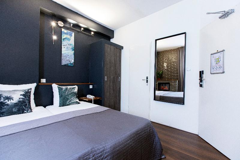 اتاق استاندارد سه نفره, Quentin Amsterdam