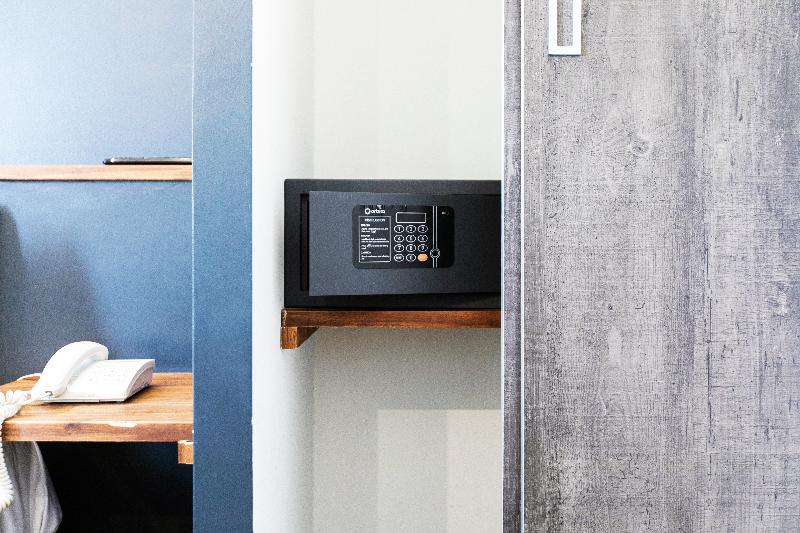 اتاق استاندارد سه نفره, Quentin Amsterdam