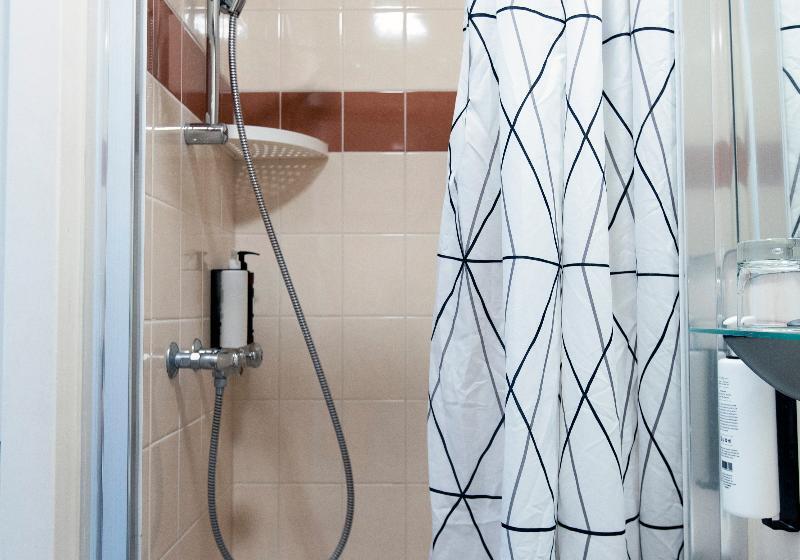 اتاق استاندارد, Quentin Amsterdam