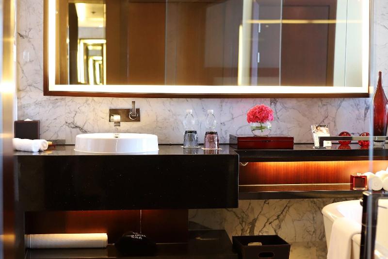 سوئیت جونیور با تخت بزرگ, Renaissance Beijing Capital