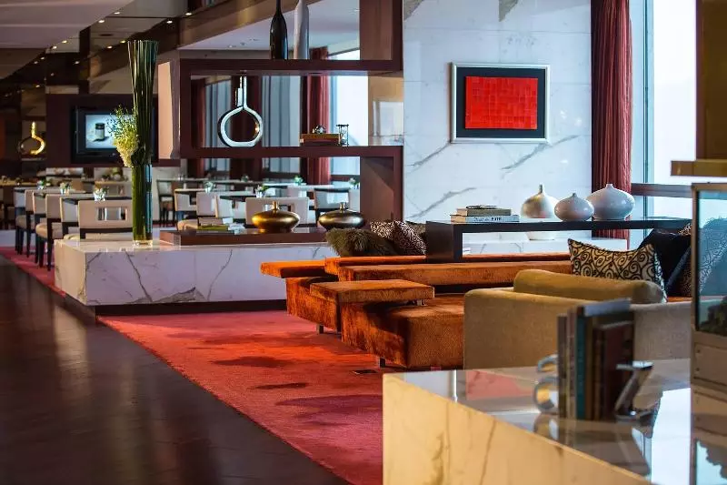 سوئیت جونیور با تخت بزرگ, Renaissance Beijing Capital
