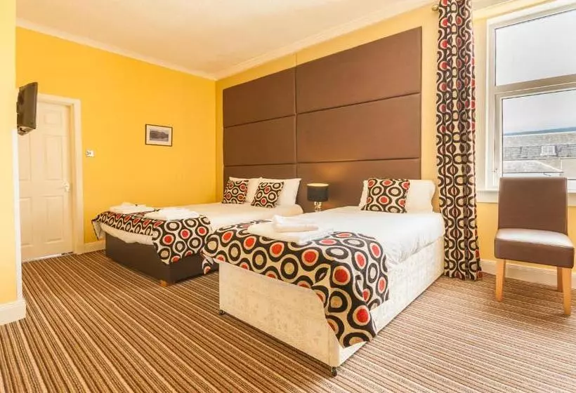 Family Room, Sge Esplanade
