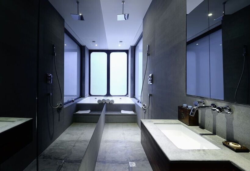 Basic Room Double Bed, Urbn Boutique Shanghai