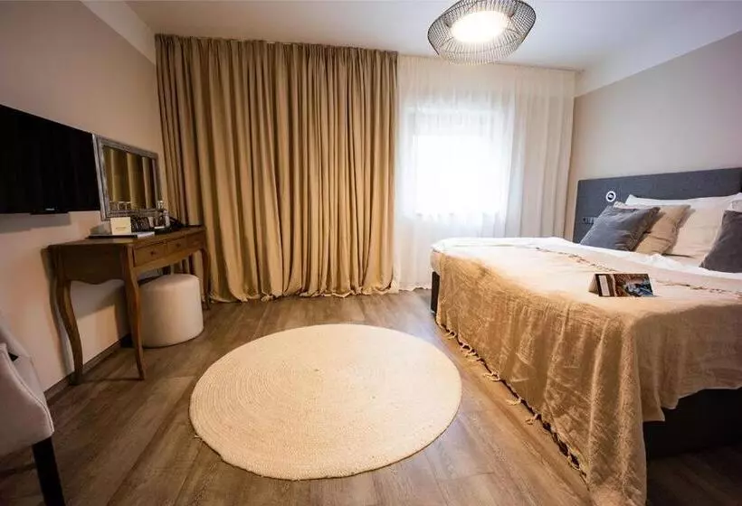 اتاق اکونومی, Wellness Hotel Volarik