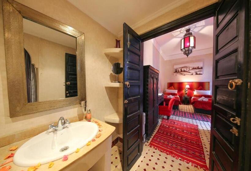 سوییت, Riad Africa