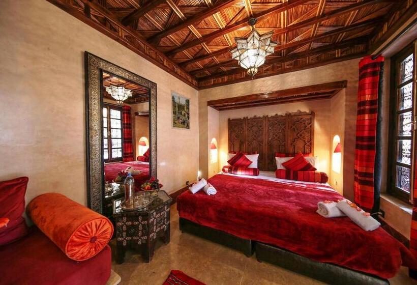 سوییت, Riad Africa