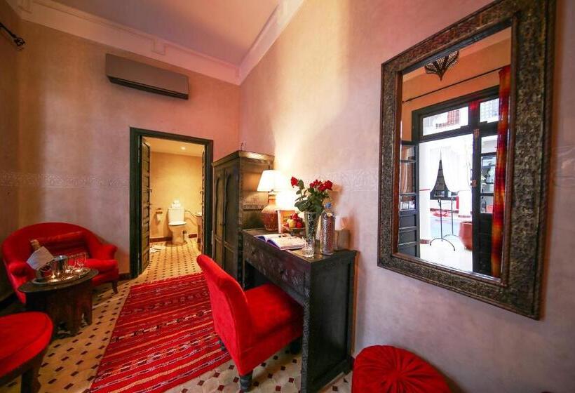 سوییت جونیور, Riad Africa