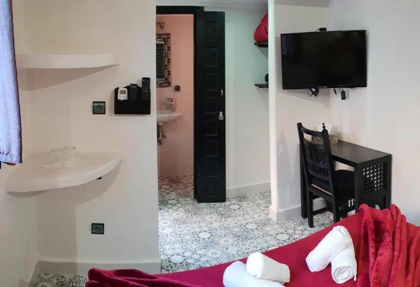 خانه 1 خوابه, Riad Africa