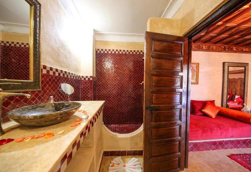 سوییت, Riad Africa