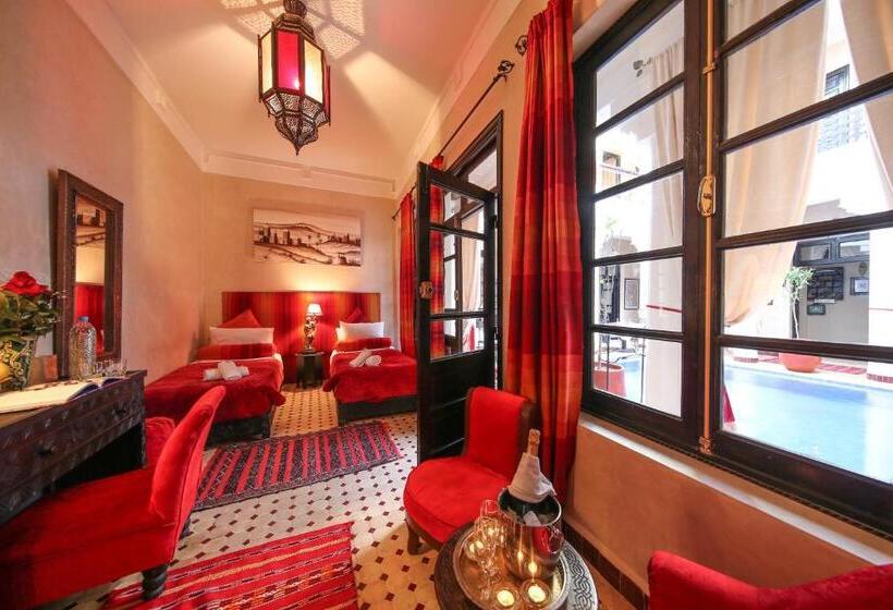 سوییت جونیور, Riad Africa