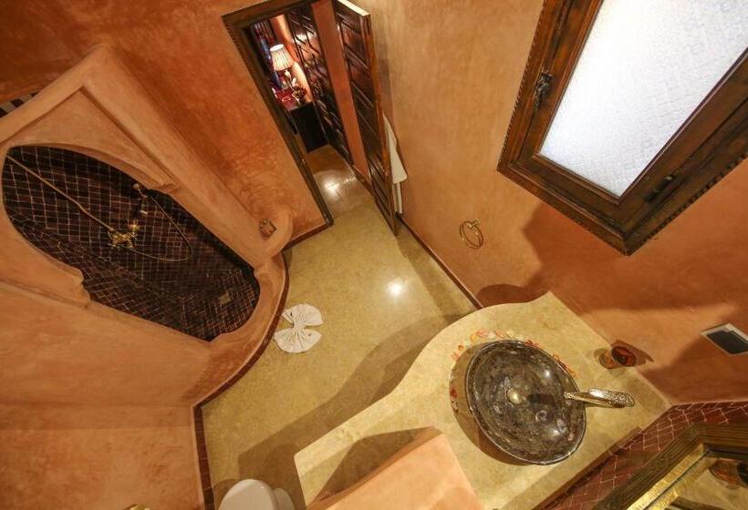 سوییت جونیور, Riad Africa