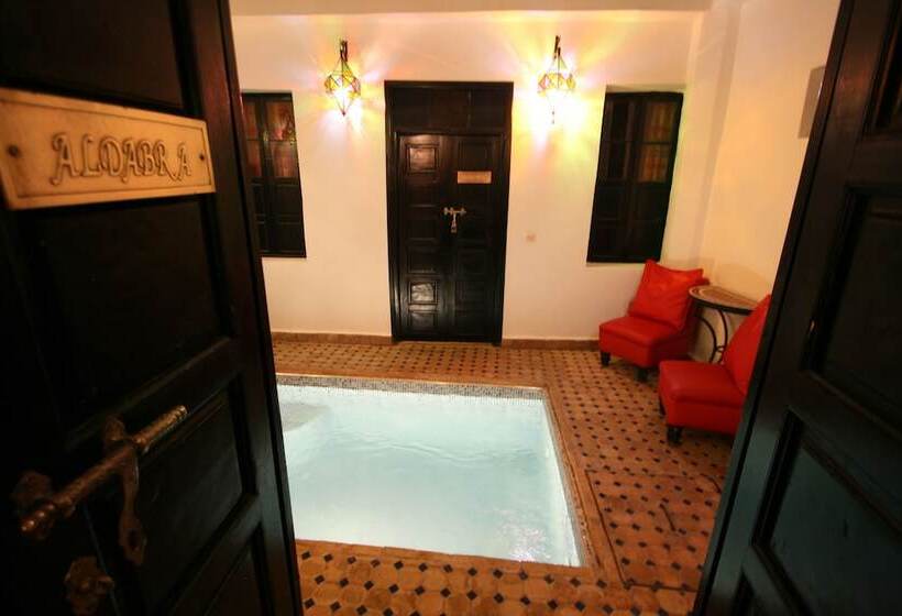 اتاق اکونومی یک تخته, Riad Africa