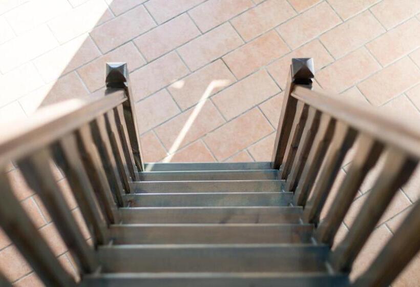 استودیو استاندارد با چشمانداز استخر, Seaside By Manos