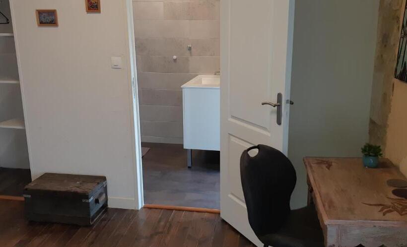 Номер Стандарт, La Miramboise, Chambres Et Table D Hôtes