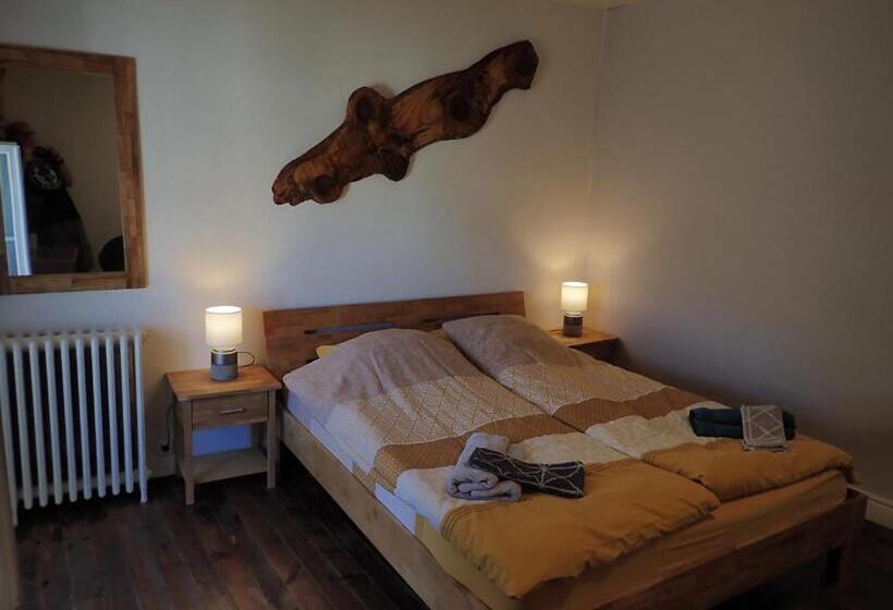 Номер Стандарт, La Miramboise, Chambres Et Table D Hôtes