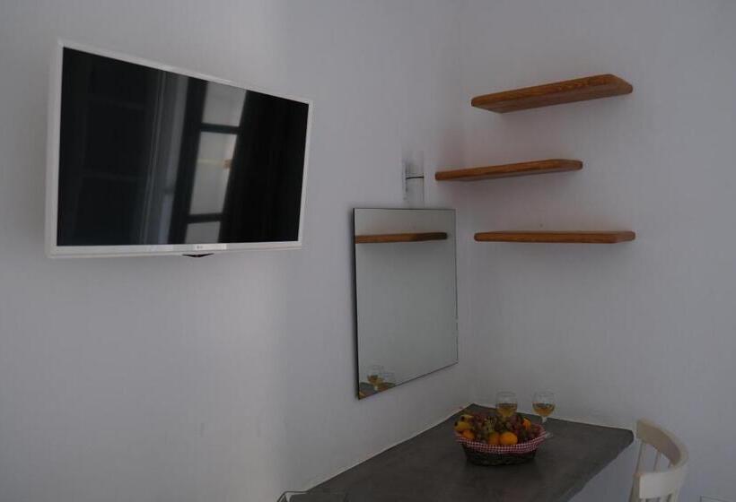 إستوديو سوبيريور, Birbas