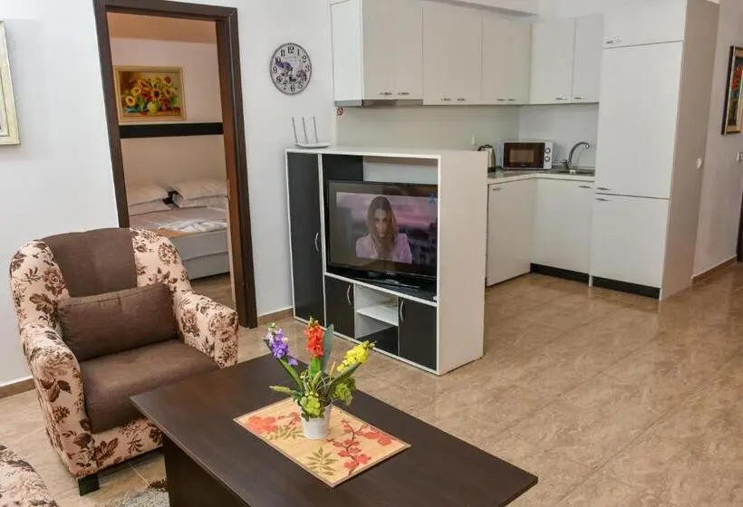 آپارتمان 1 خوابه با چشم‌انداز دریا, Olymp Apart Complex