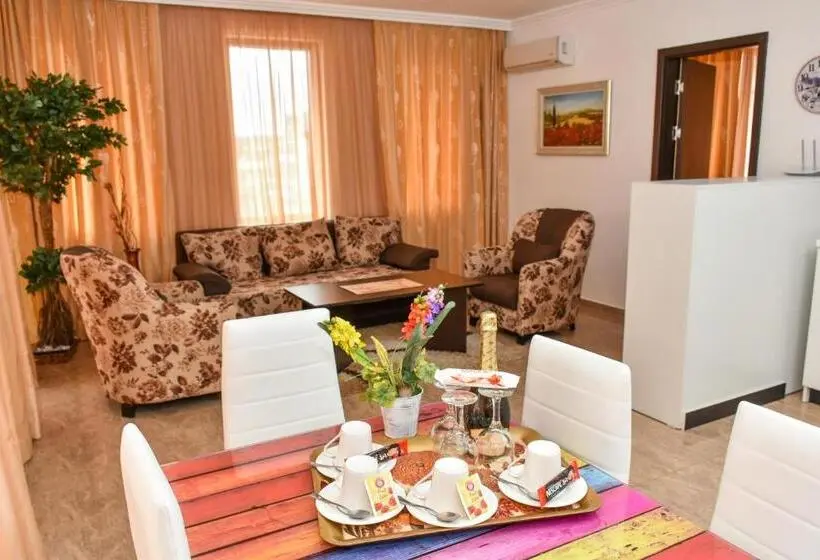 آپارتمان 1 خوابه با چشم‌انداز دریا, Olymp Apart Complex